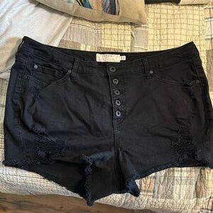 Torrid Distressed Jean Shorts, size 18